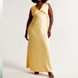 Elegant Yellow Maxi Dress